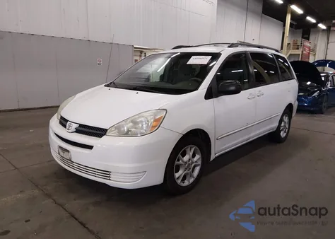 2004 Toyota Sienna Le z USA, uszkodzony, nr VIN 5TDBA23C04S026558